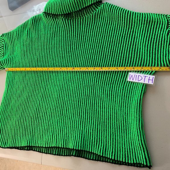 NWOT Neon Green Ribbed Turtleneck Sweater - Picture 3 of 9